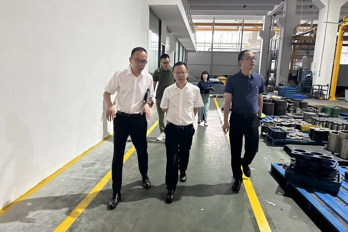 ???2023年8月4日平陽縣金縣長一行領導，蒞臨浙江恒齒傳動股份有限公司進行視察指導。